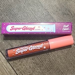 11/16 super Glazed LIP Gloss half caked